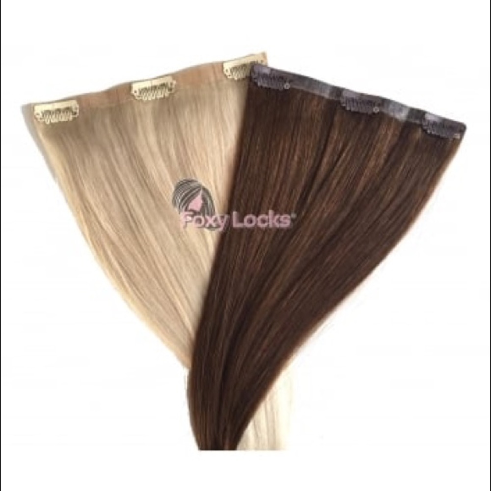 SOLD‼️chocolate 22" Clip In Human Hair Extensions